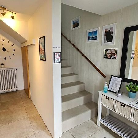 B&B Rooms Husavik 1 מראה חיצוני תמונה