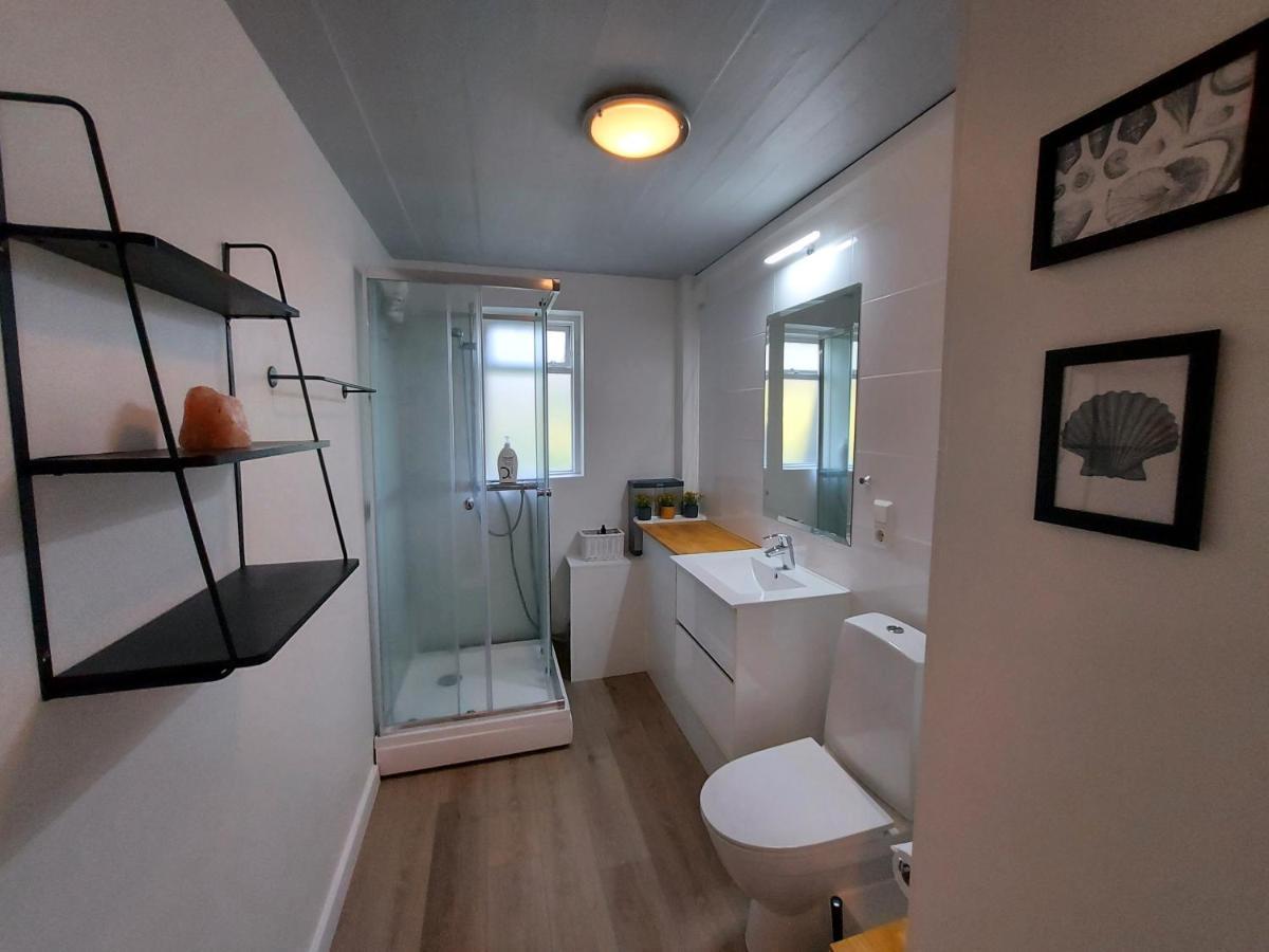 B&B Rooms Husavik 1 מראה חיצוני תמונה