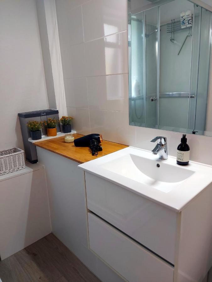 B&B Rooms Husavik 1 מראה חיצוני תמונה