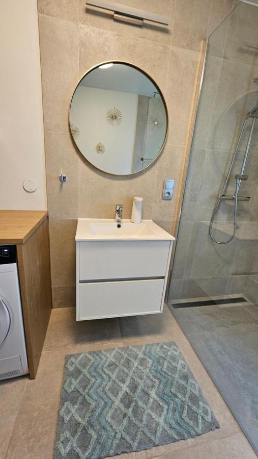 B&B Rooms Husavik 1 מראה חיצוני תמונה